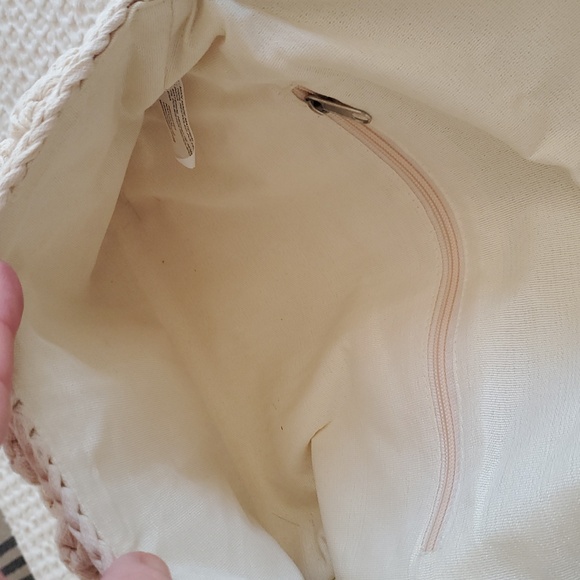 Textured Handbag - Picture 8 of 8